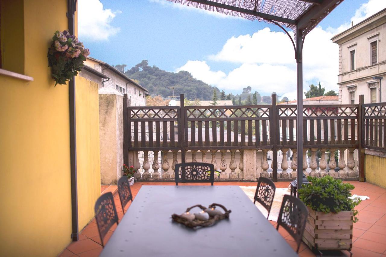 La Terrazza Lejlighed Spoleto Værelse billede